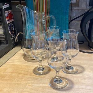 LIKE NEW Sangria Pitcher and Stemmed Glasses
